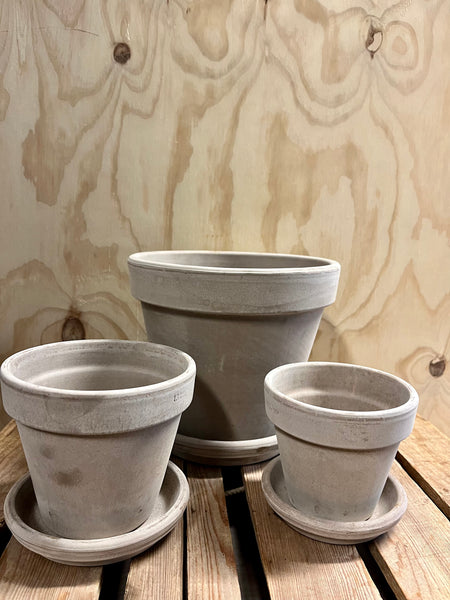 Terracotta potter gråbrun / Nettbutikk